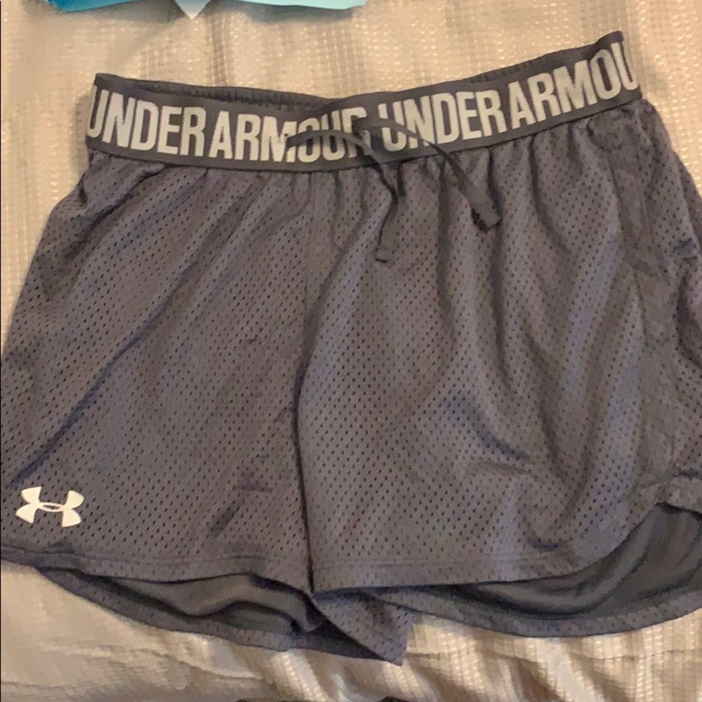 Underarmour shorts